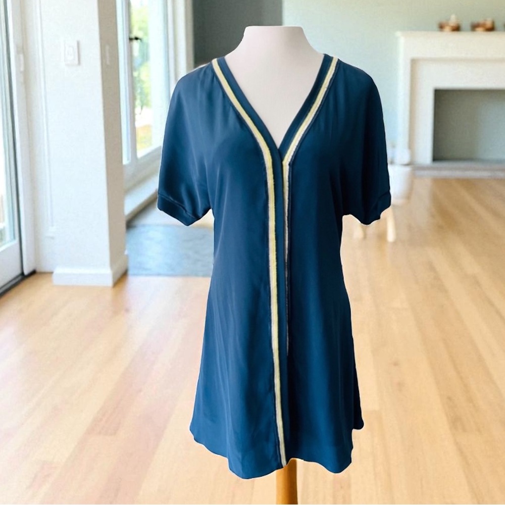 ELIZABETH AND JAMES Silk Dress Size Small